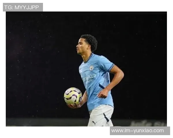 穆卡萨在主场首秀中大放异彩展现曼城青训的强大实力与潜力 穆卡萨在主场首秀中大放异彩展现曼城青训的强大实力与潜力
